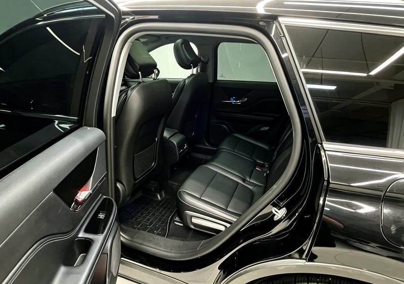 Lincoln adventurer 2022