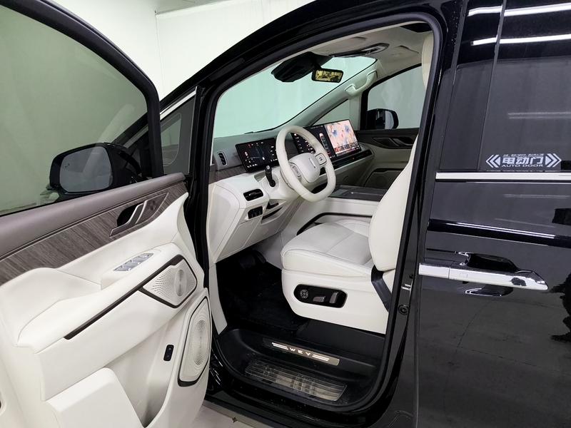 WEY 高山 PHEV 2025