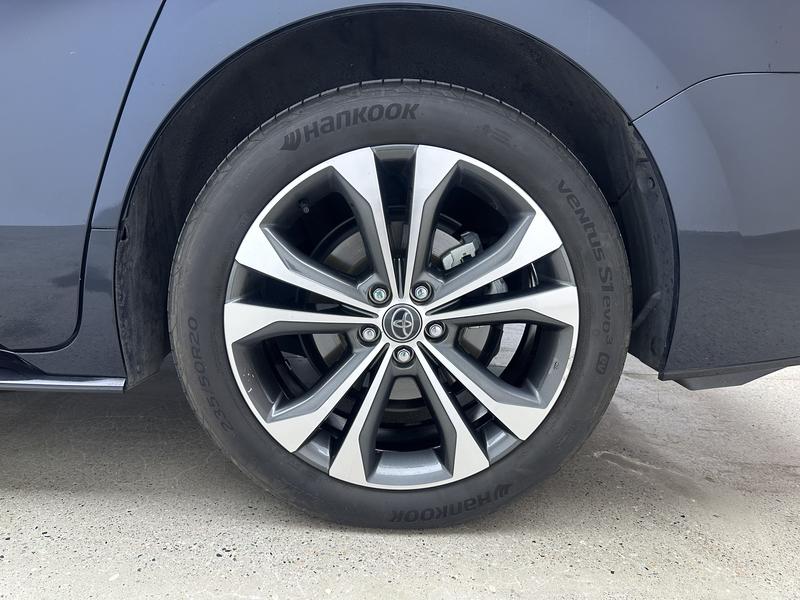 Toyota Gravia 2022