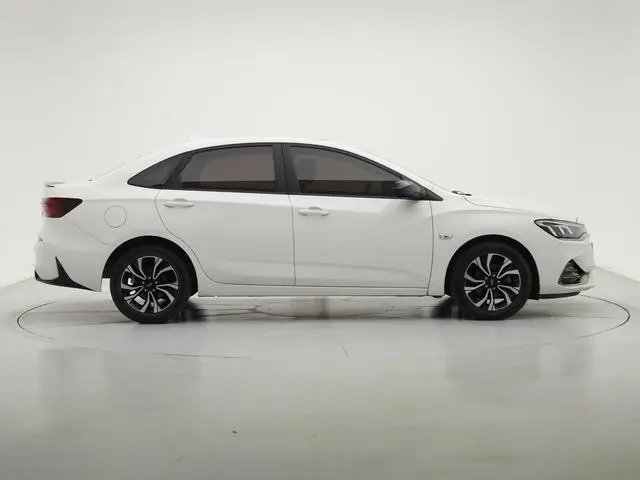 Chevrolet Cruze RS 330T Automatic Fun Version