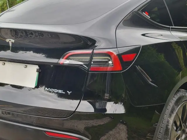 Tesla Model Y Facelifted rear-wheel drive version