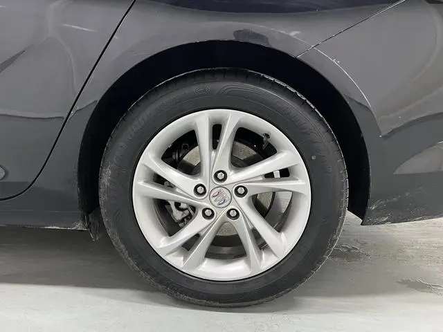 Buick Regal 25T Premium Edition