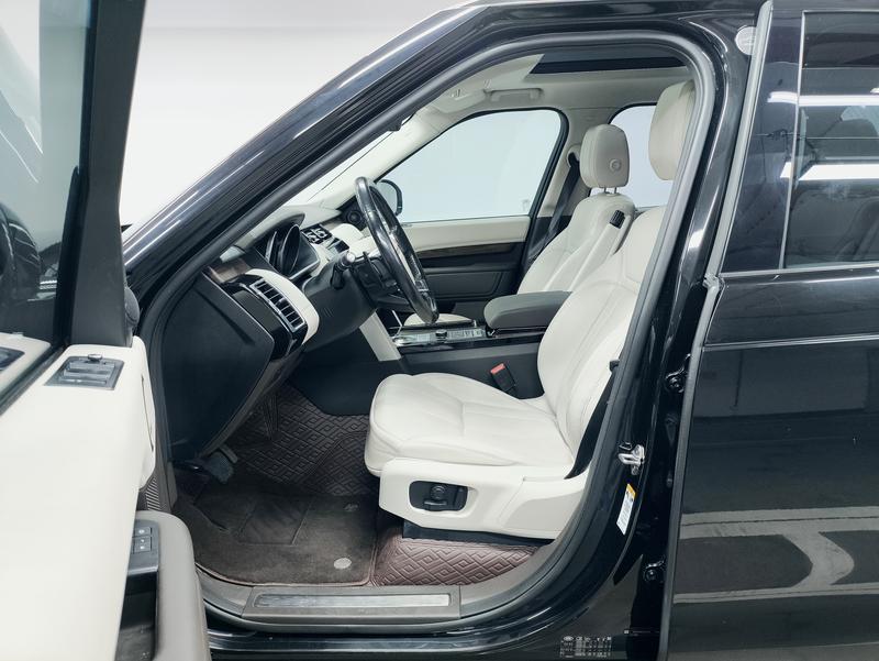Land Rover discover 2017