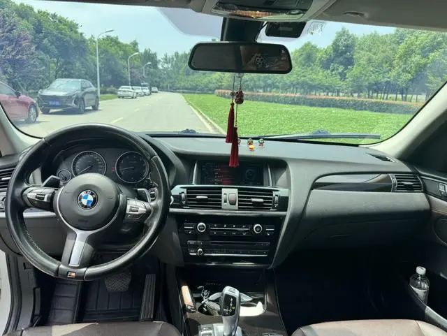 BMW BMW X3 (imported) xDrive20i M sporty