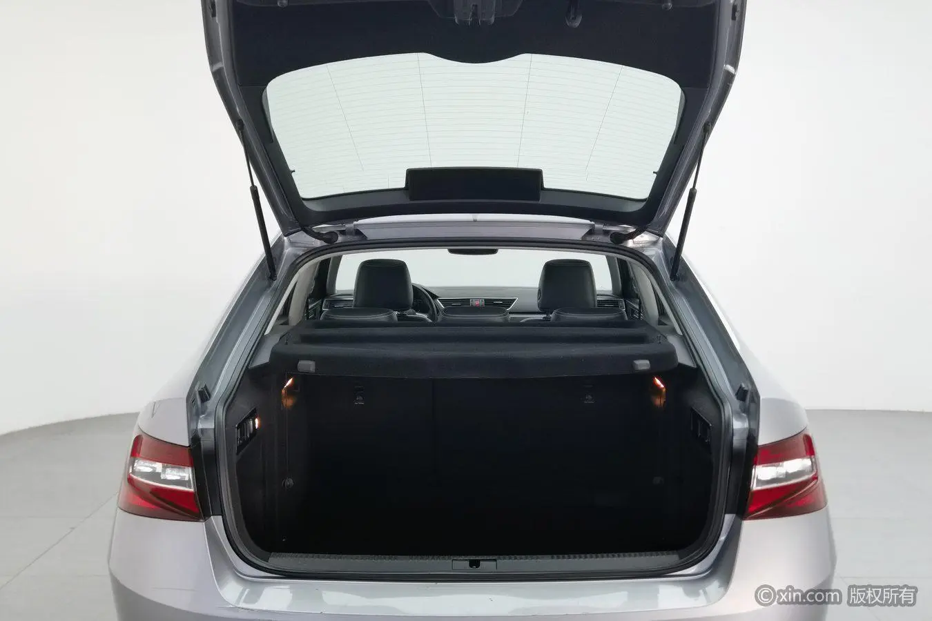 Skoda Speed pie ZI330 DSG Smart Edition