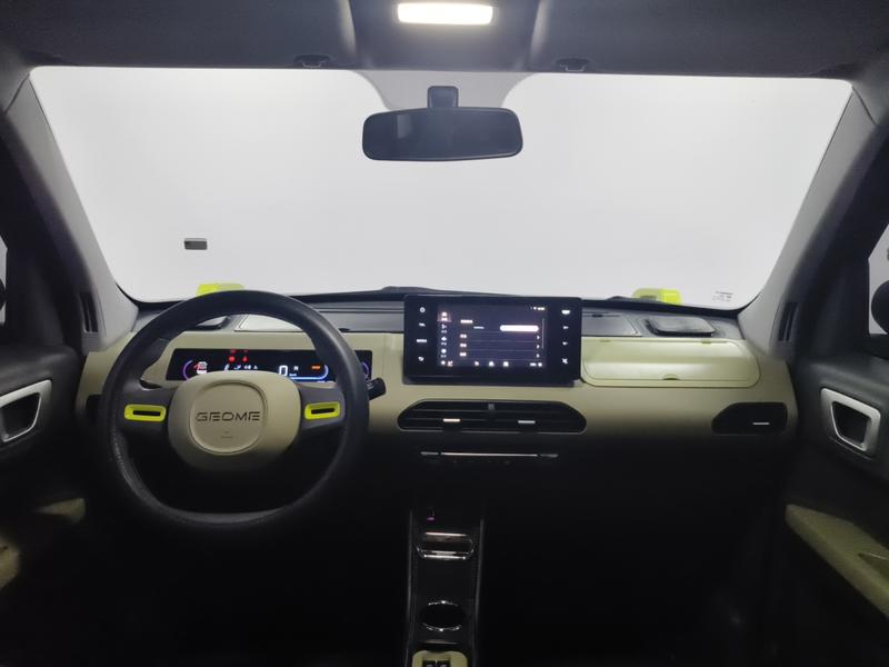 Geely Galaxy panda 2024