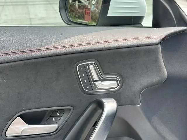 Mercedes-Benz Mercedes-Benz CLA CLA 200 four-door coupe
