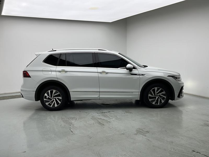 Volkswagen Tiguan L PHEV 2023