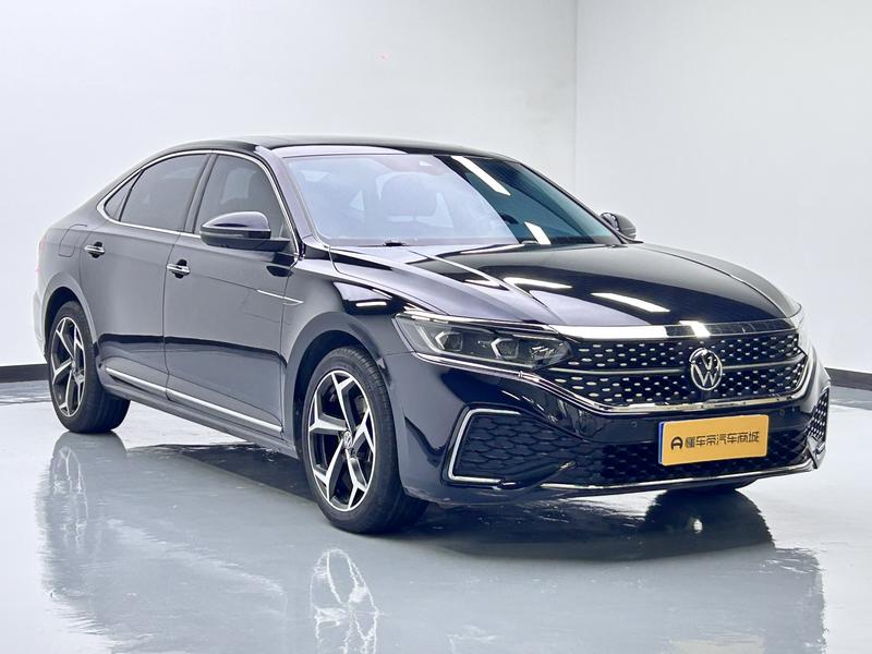 Volkswagen Passat 2023