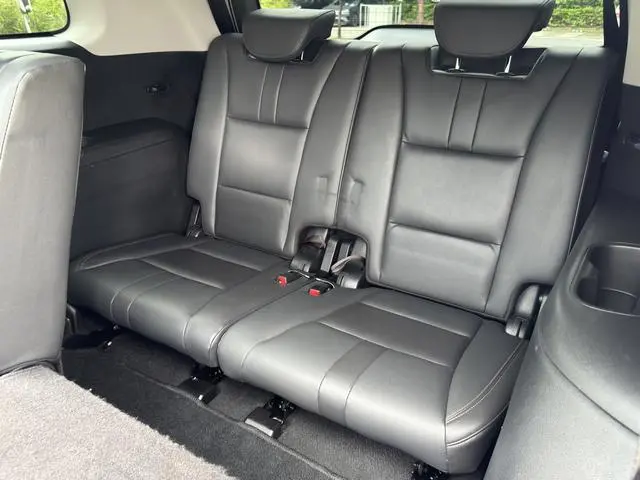 GAC Trumpchi GS8 320T two-wheel drive luxury Zhilian Edition 7 seats