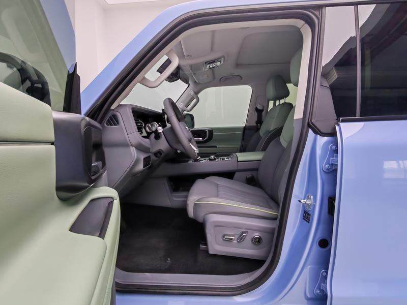 BAIC Off-Road Beijing Off road BJ40 Extended Range 2025