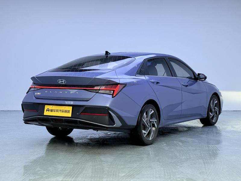 Hyundai Elantra 2023