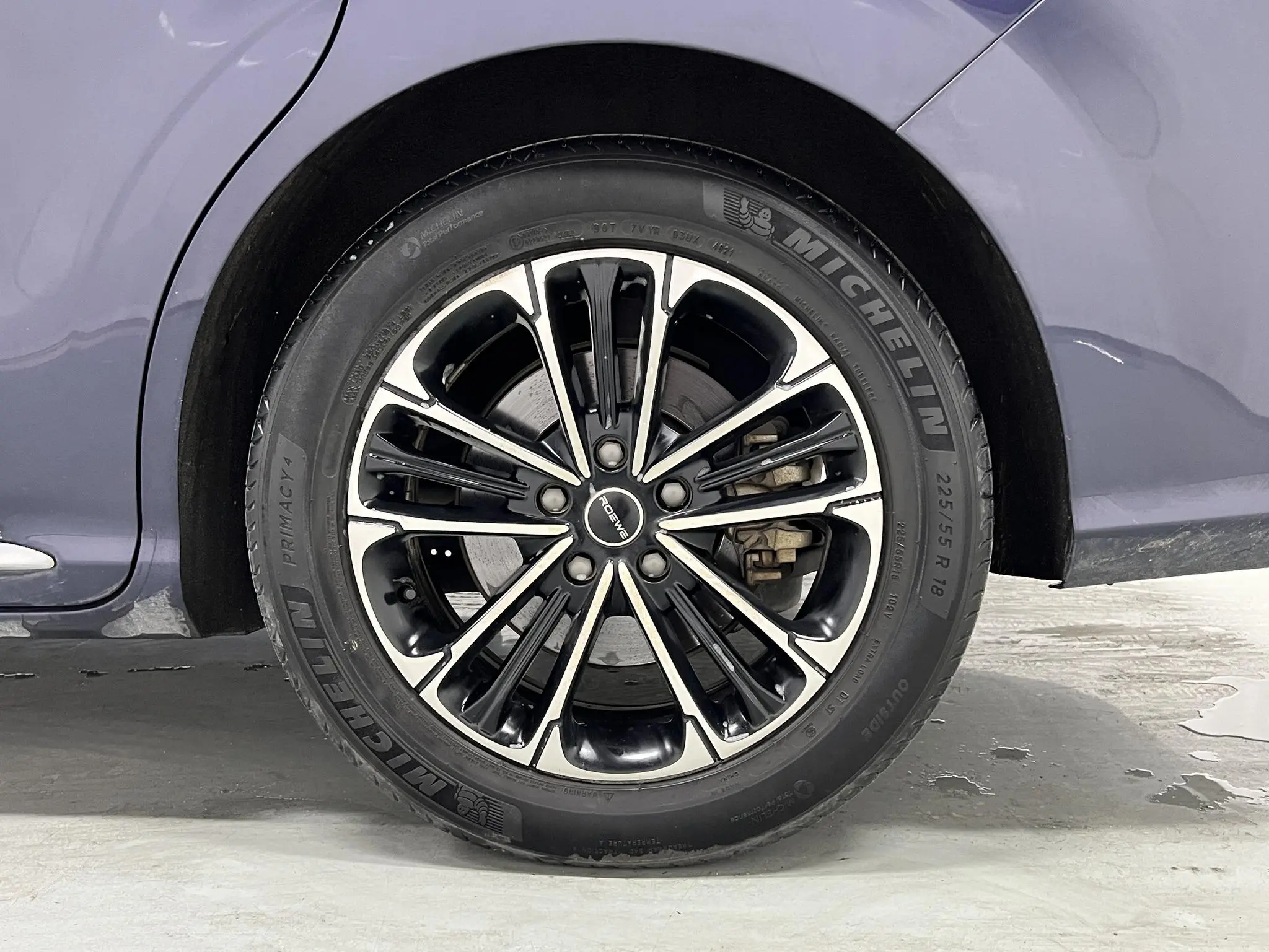 Roewe Roewe iMAX8 400TGI Reunion Edition