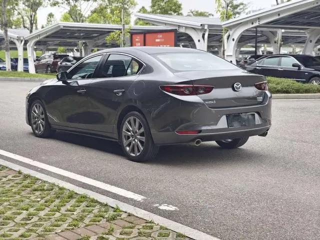 Mazda Mazda 3 Angkesaila 2.0L automatic quality elegant version