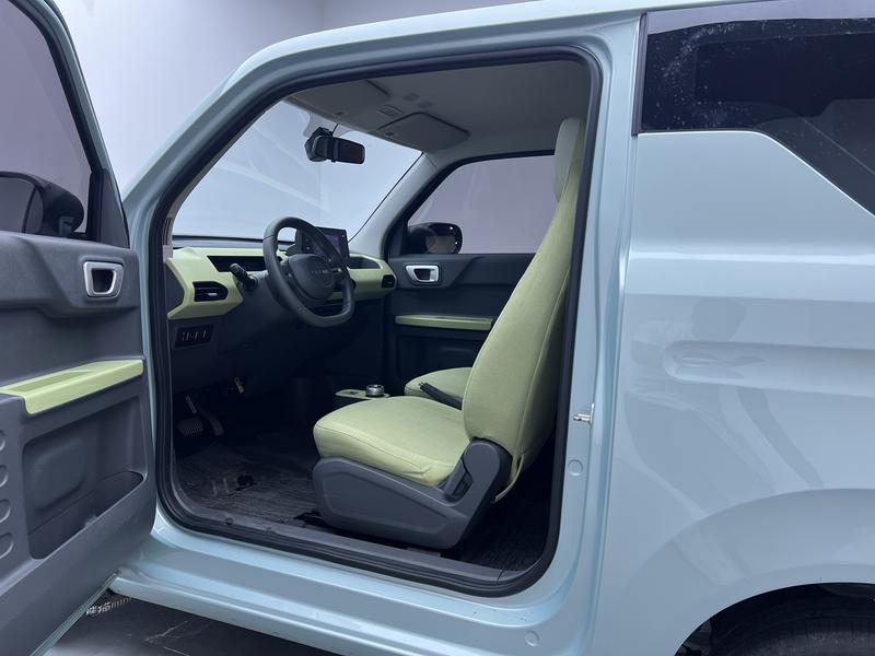 Geely Galaxy panda 2024
