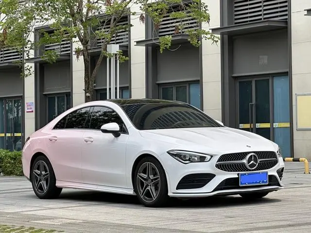 Mercedes-Benz Mercedes-Benz CLA CLA 200 four-door coupe