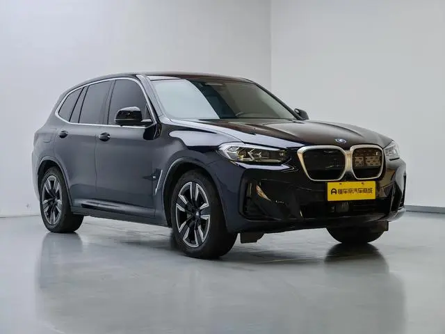 BMW BMW iX3 Facelift leading type