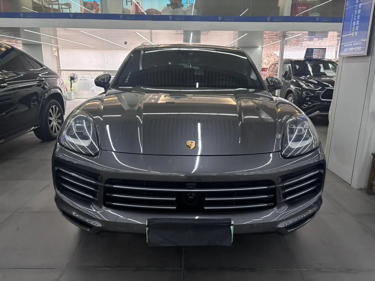 Porsche Cayenne E-Hybrid Cayenne E-Hybrid 2.0T Platinum Edition
