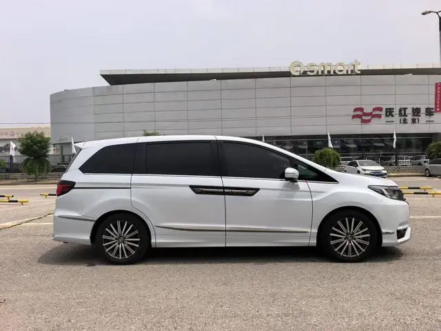 Honda Ai Lishen 2.0L e: HEV Deluxe Edition