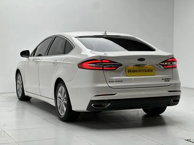 Ford Mondeo EcoBoost 180 fashion type