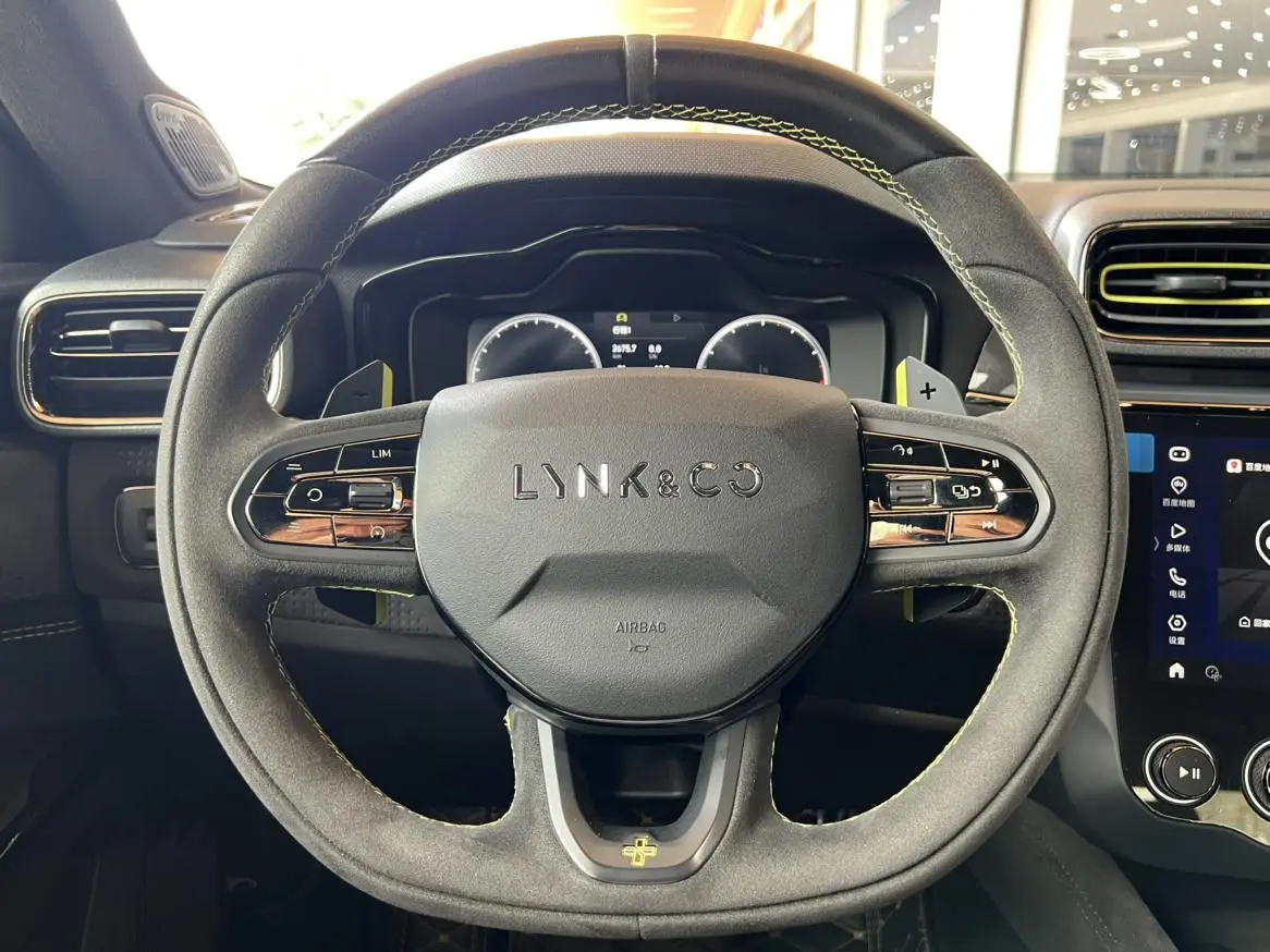 LYNK & CO Lynk 03 03+2.0 TD Automatic Yufeng Version