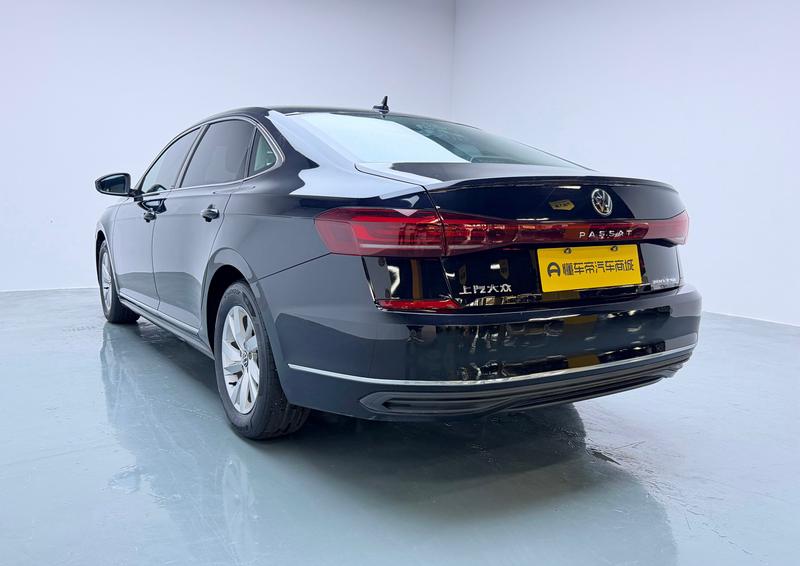 Volkswagen Passat 2024