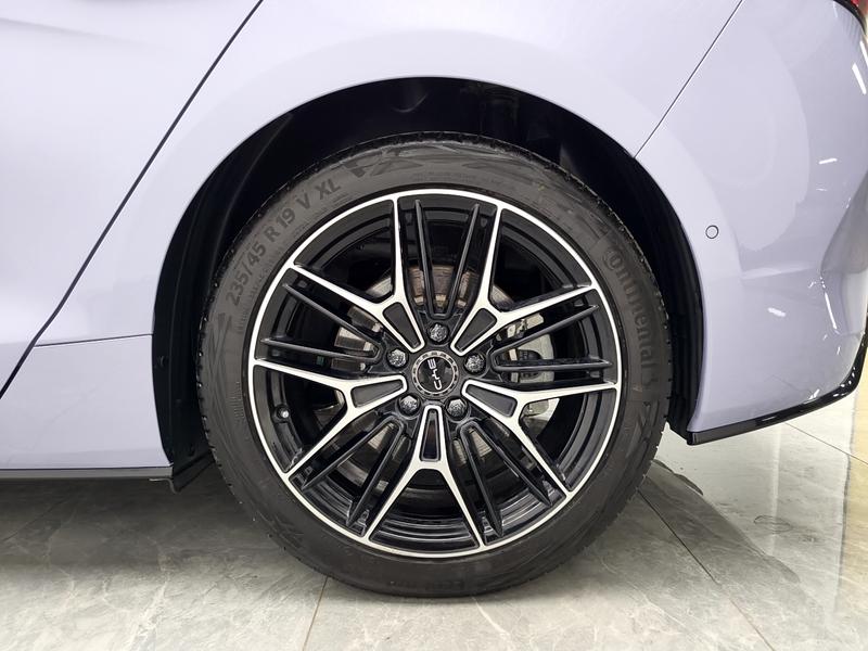 BYD seal 2025