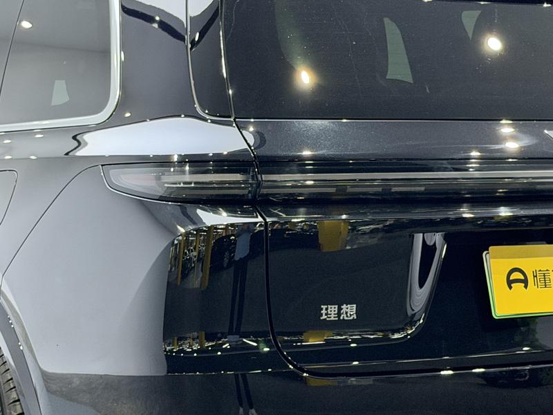 Li Auto Ideal L9 2023