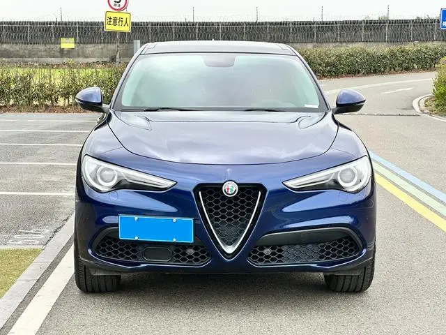 Alfa Romeo Stelvio 2.0T 200HP Elite Edition
