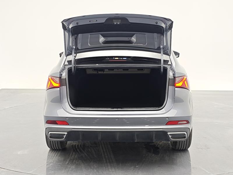 Roewe Roewe i5 2023