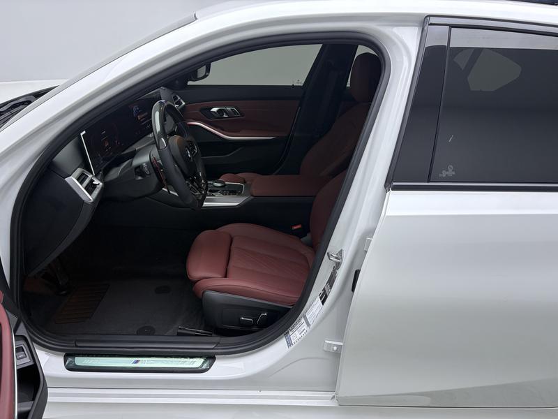 BMW BMW 3 Series 2025