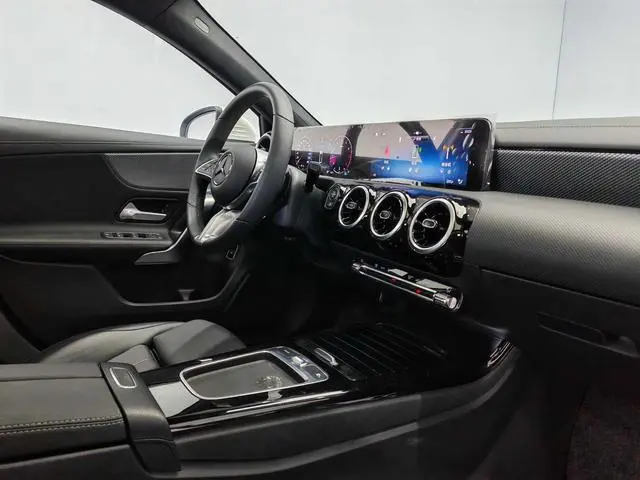 Mercedes-Benz Mercedes-Benz A-class A 180 L