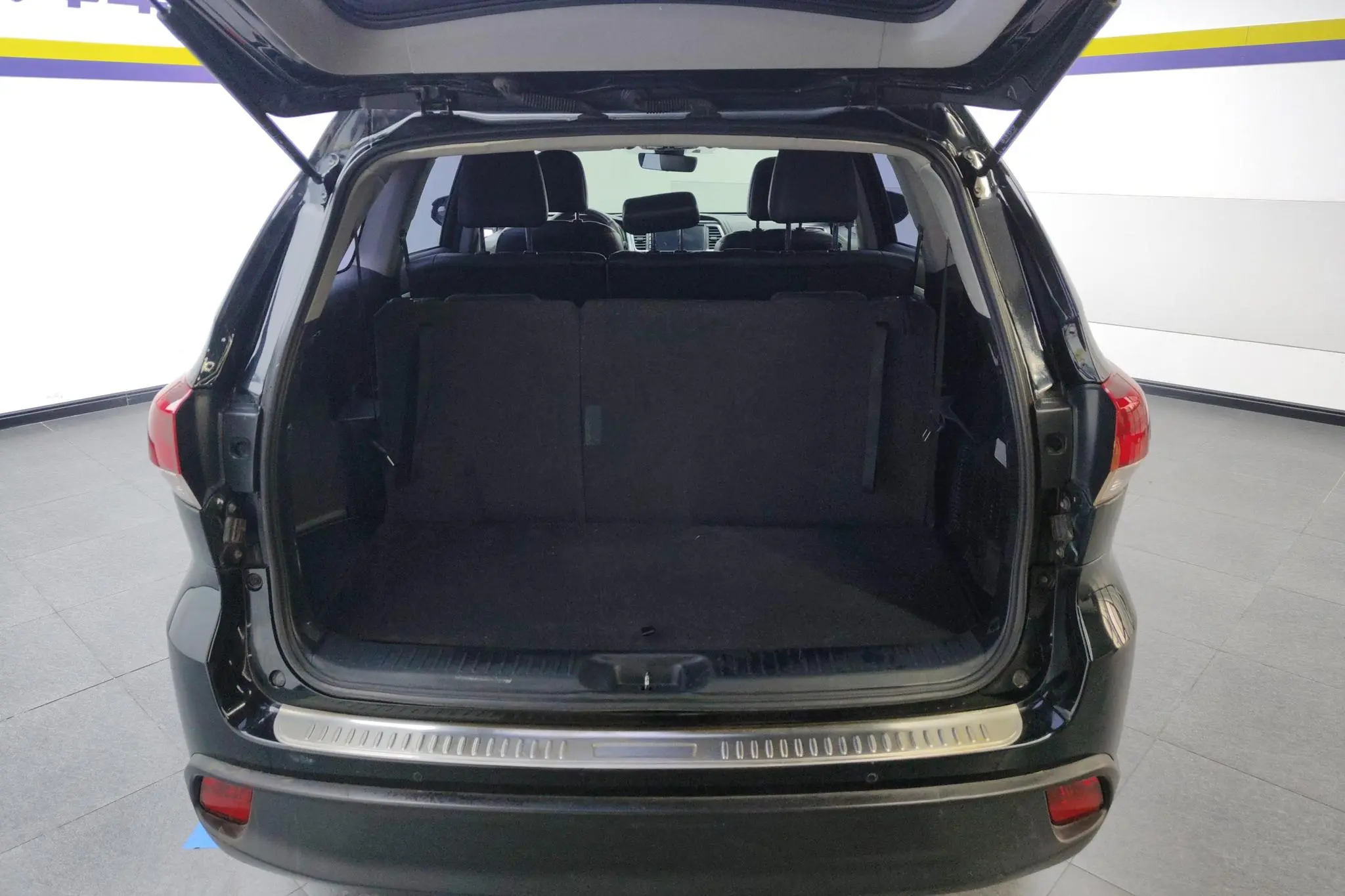 TOYOTA Highlander 2.0T four-wheel drive deluxe edition 7-seater Country V