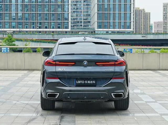 BMW BMW X6 xDrive30i M sports suit