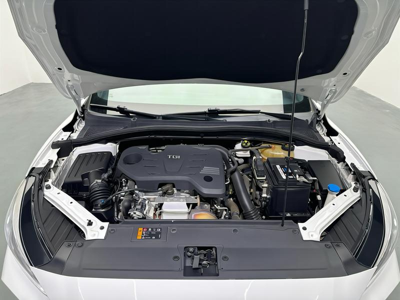 MG MG5 2021