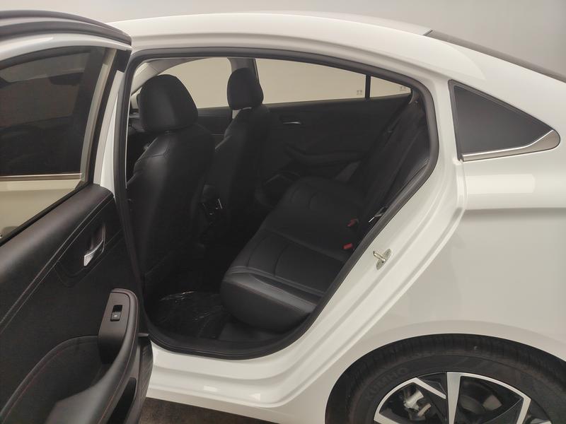 Roewe Roewe i5 2026