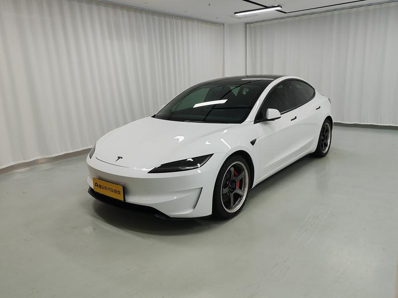 Tesla Model 3 2025
