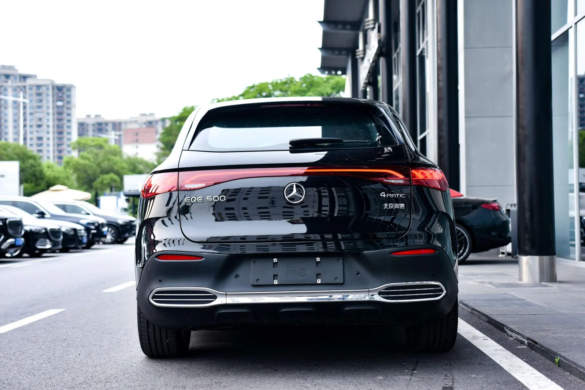 Mercedes-Benz Mercedes-Benz EQE SUV EQE SUV 500 4MATIC Pioneer Edition