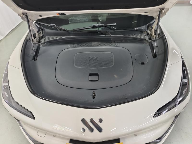 IM Motors Zhiji LS7 2023