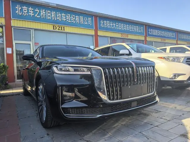 Hongqi Hongqi H9 3.0T Zhilian flag collar four-seater version