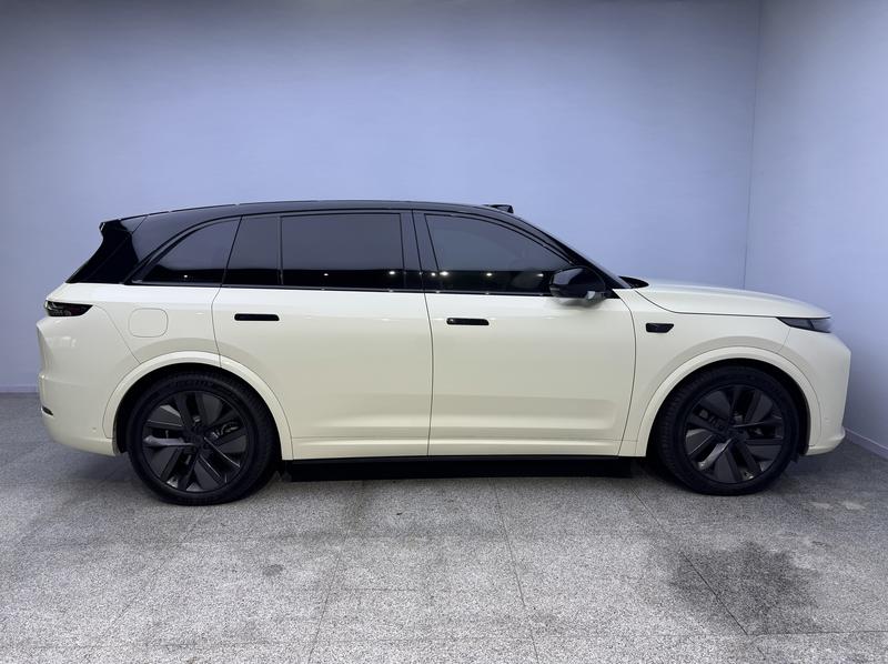Li Auto Ideal L7 2024