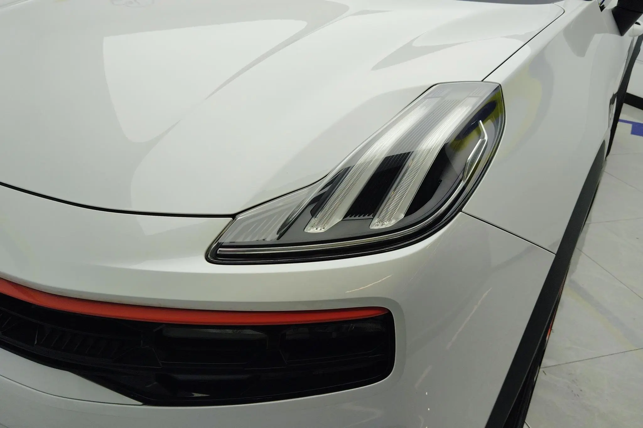 LYNK & CO Lynk 06 1.5T Yao Halo