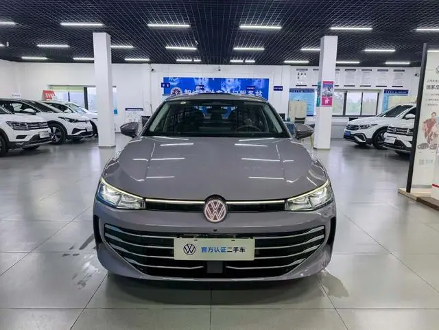 Volkswagen Passat Pro 380TSI Dragon Edition