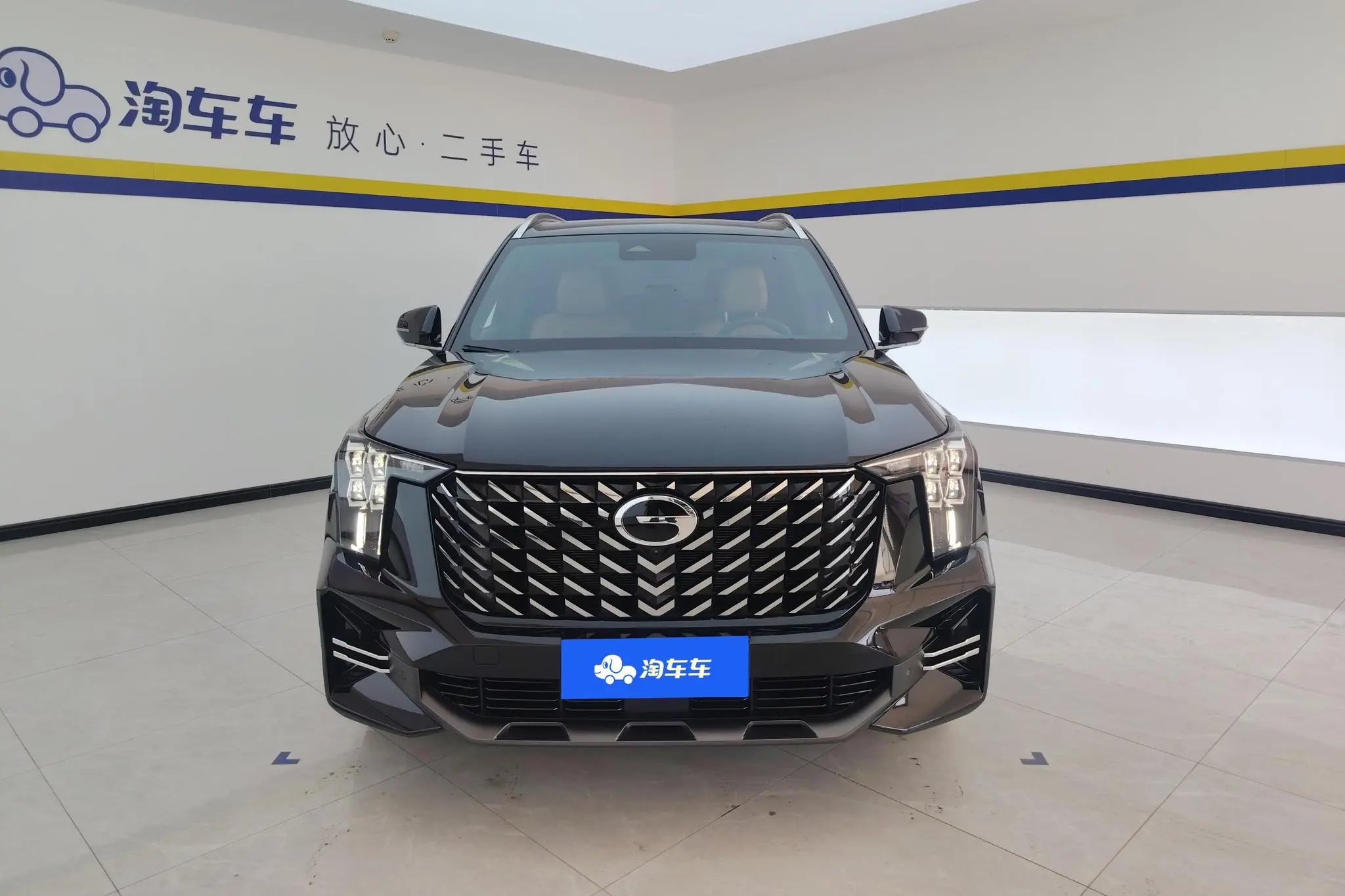 GAC Trumpchi GS8 Pilot Series 2.0 TGDI two-wheel drive Luxury Smart Edition
