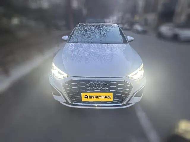 Audi Audi A3 Facelift Sportback 35 TFSI luxury sports type