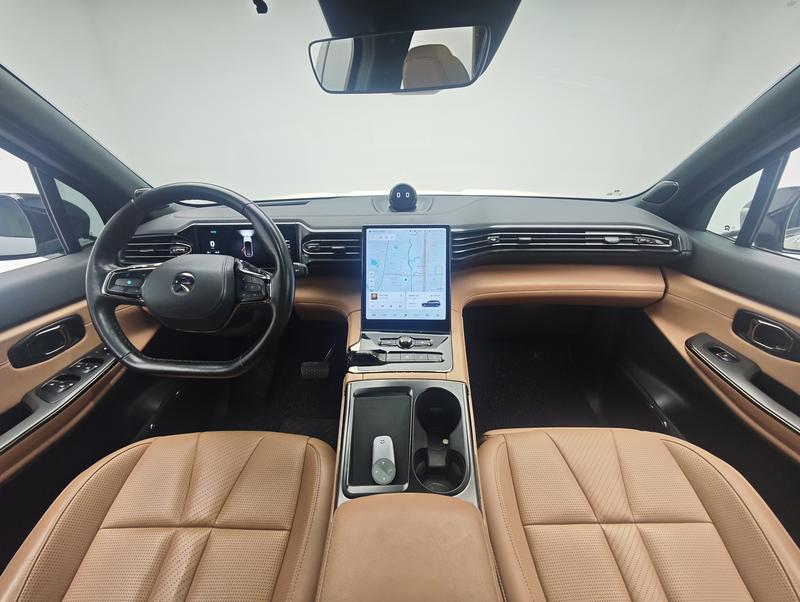NIO NIO ES8 2020
