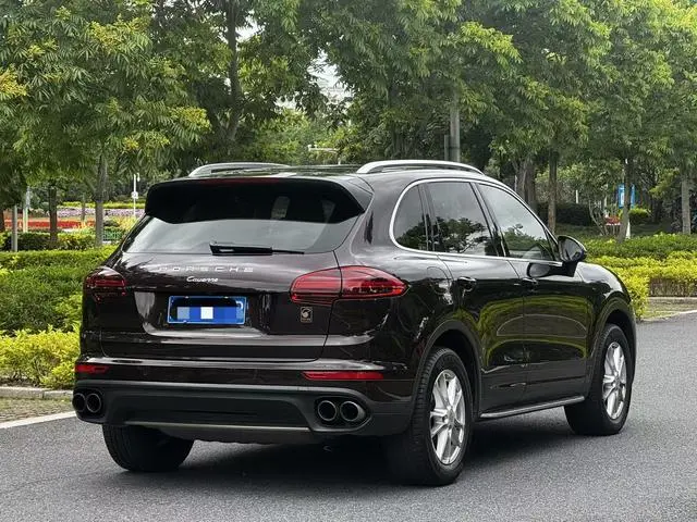 Porsche Cayenne Cayenne Platinum Edition 3.0T