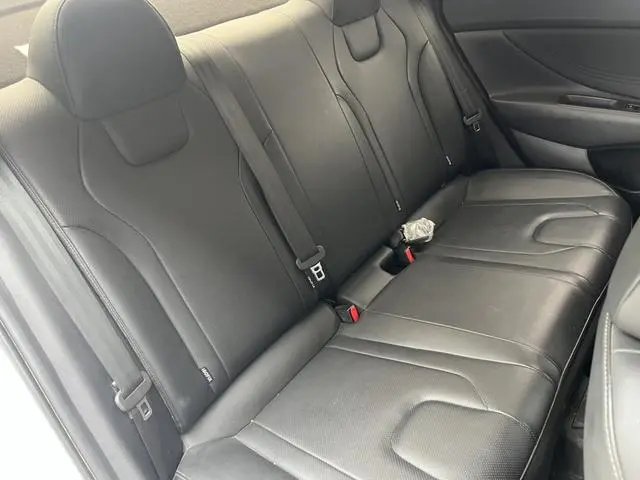 Hyundai Elantra 1.5L CVT GLX Elite Edition