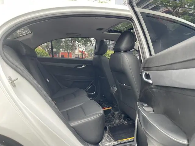 Geely Emgrand UP 1.5L CVT luxury