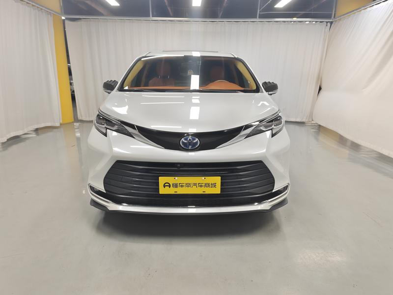 Toyota Sienna 2021